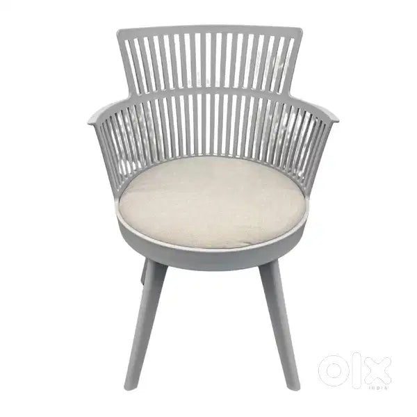 Modern Grey Round Dining Chair with Cushion Seat – Contemporary Plastic Armchair for Kitchen, Living Room & Café