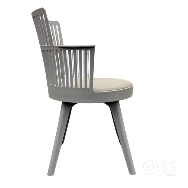 Modern Grey Round Dining Chair with Cushion Seat – Contemporary Plastic Armchair for Kitchen, Living Room & Café
